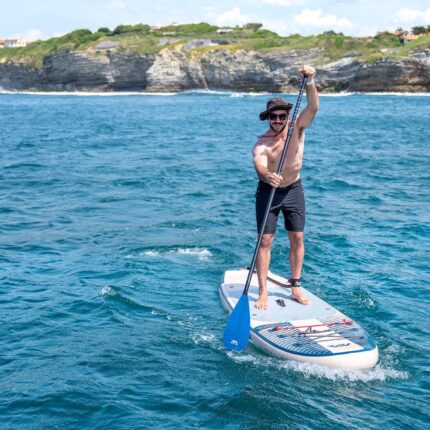 Aqua Marina E-Magma 11'2" SUP Board mit Motor BLUEDRIVE S, aufblasbares Allround Stand Up Paddle Board 340x84x15 cm, 150 kg